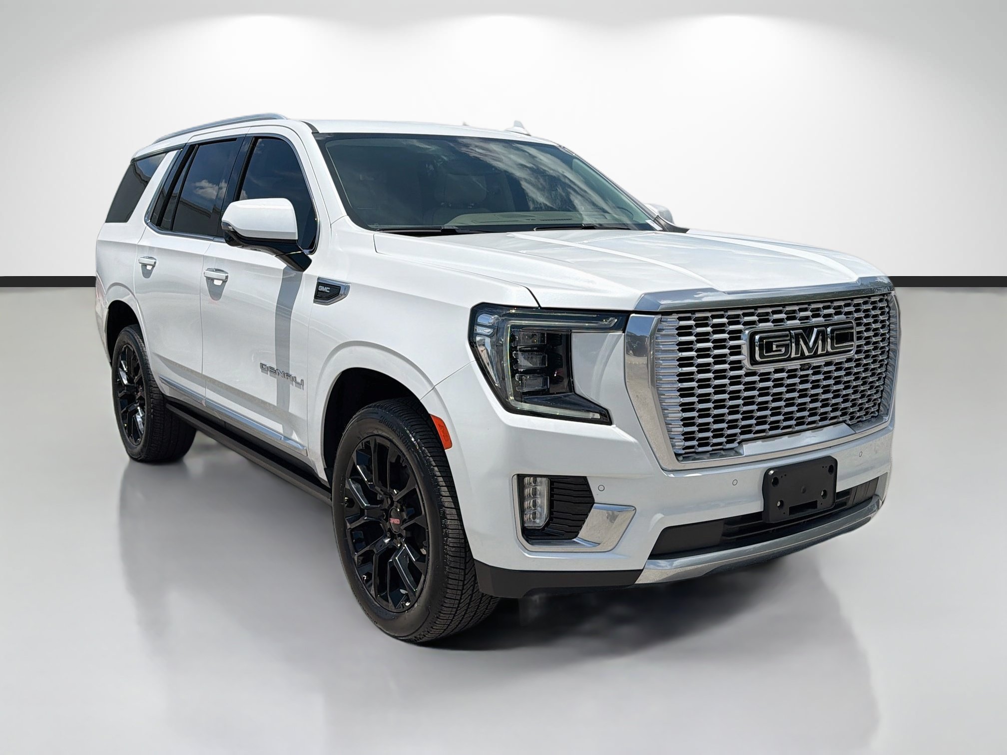 Used 2023 GMC Yukon Denali AWD/4WD image 7