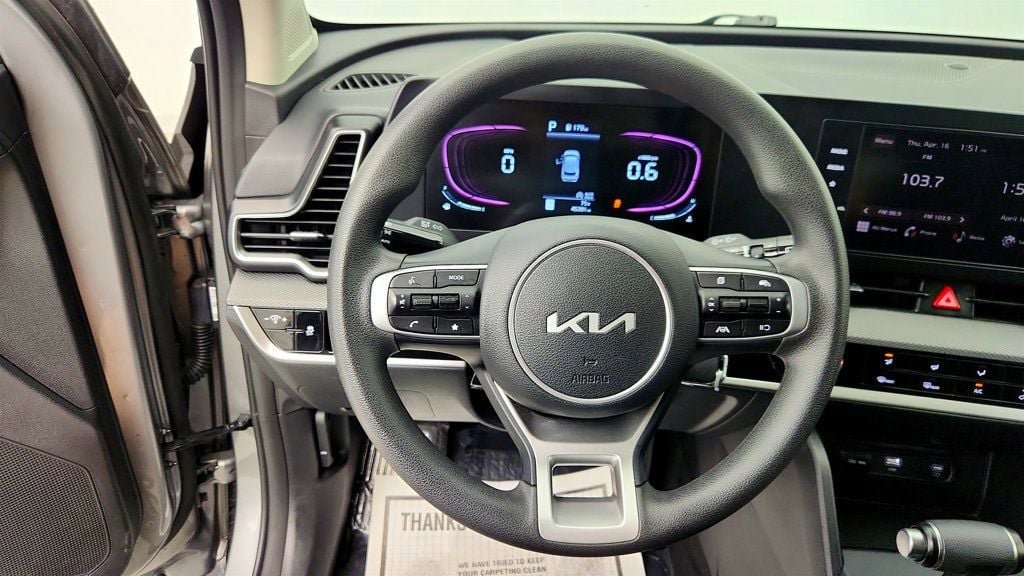 Used 2024 Kia Sportage LX FWD image 12