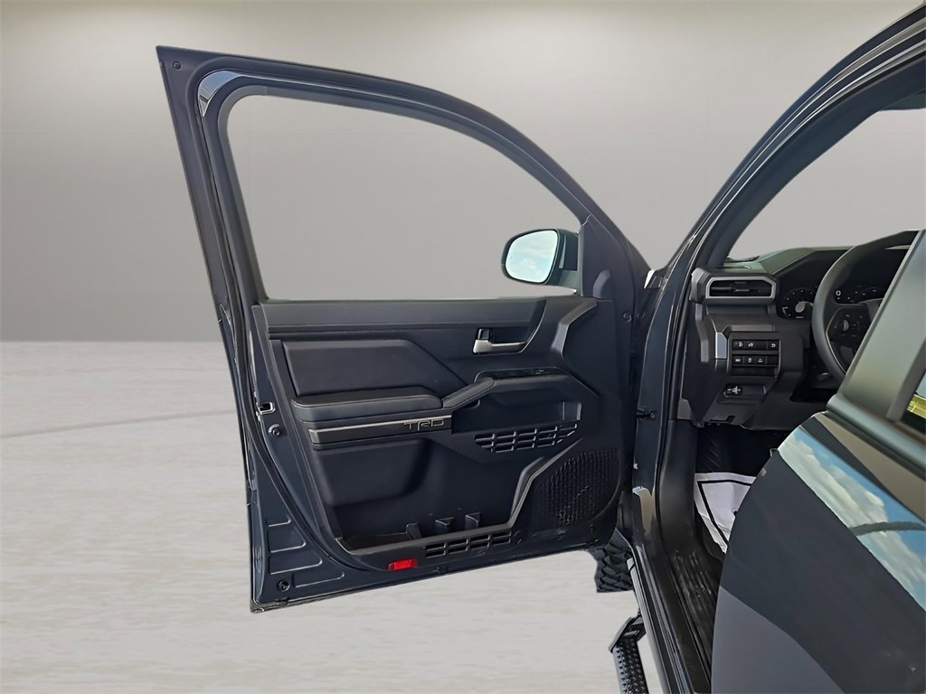 Used 2025 Toyota Tacoma 4x4 Double Cab Hybrid image 14