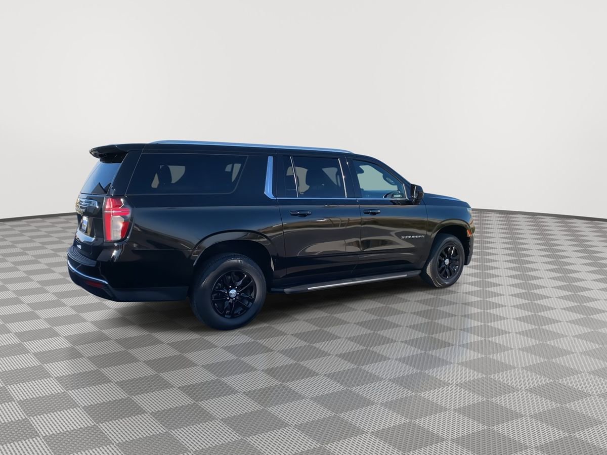 Used 2022 Chevrolet Suburban LS AWD/4WD image 7