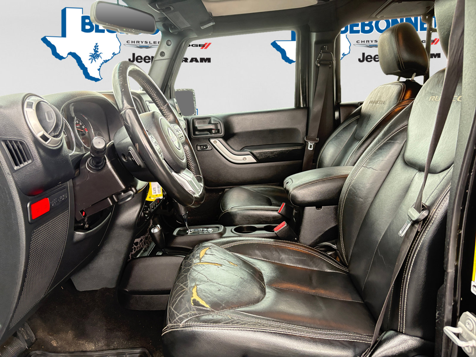 Used 2016 Jeep Wrangler Unlimited Rubicon AWD/4WD image 11