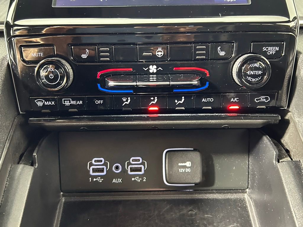 Used 2024 Jeep Grand Cherokee L Laredo image 23