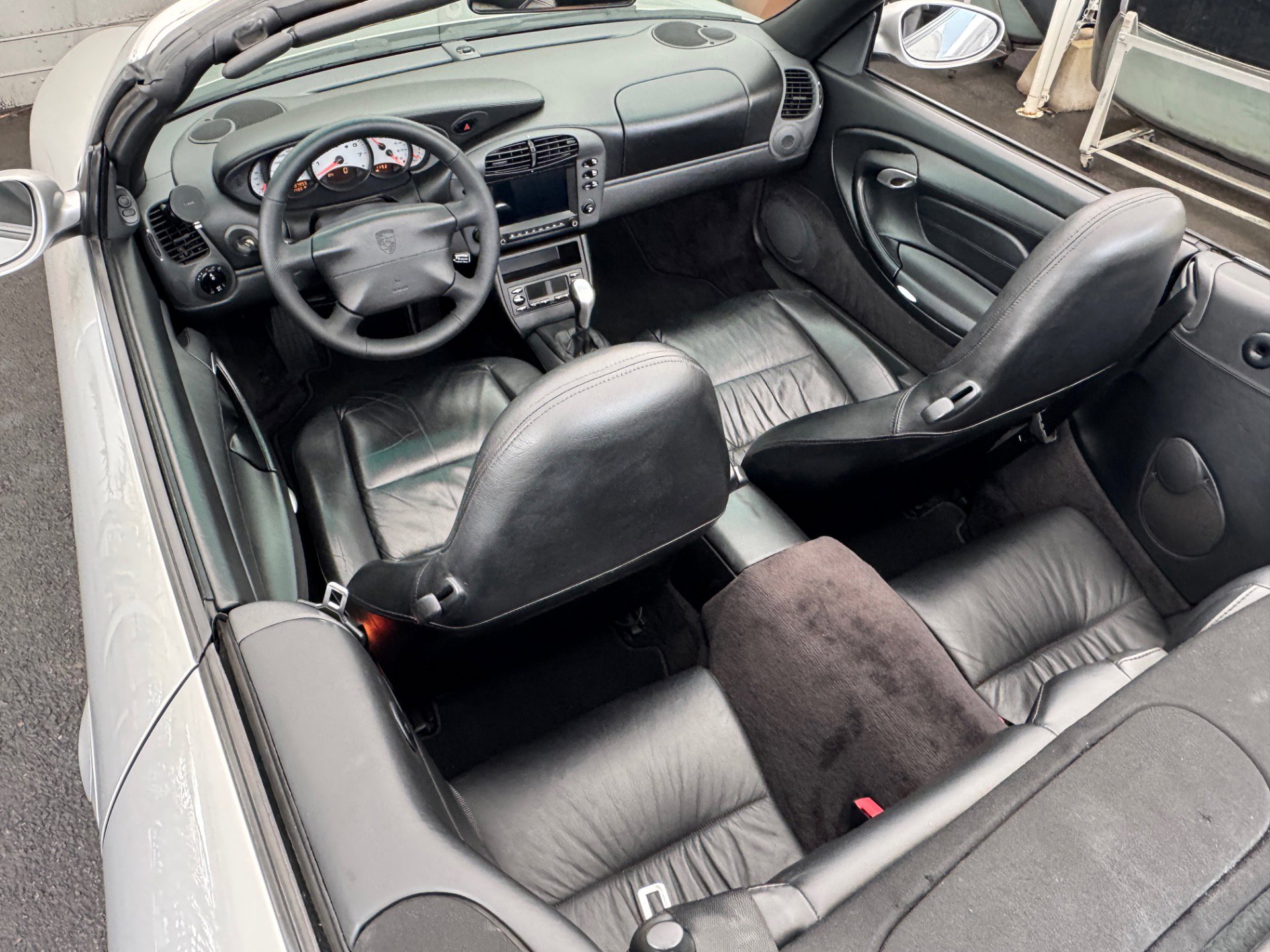 Used 1999 Porsche 911 Cabriolet image 24