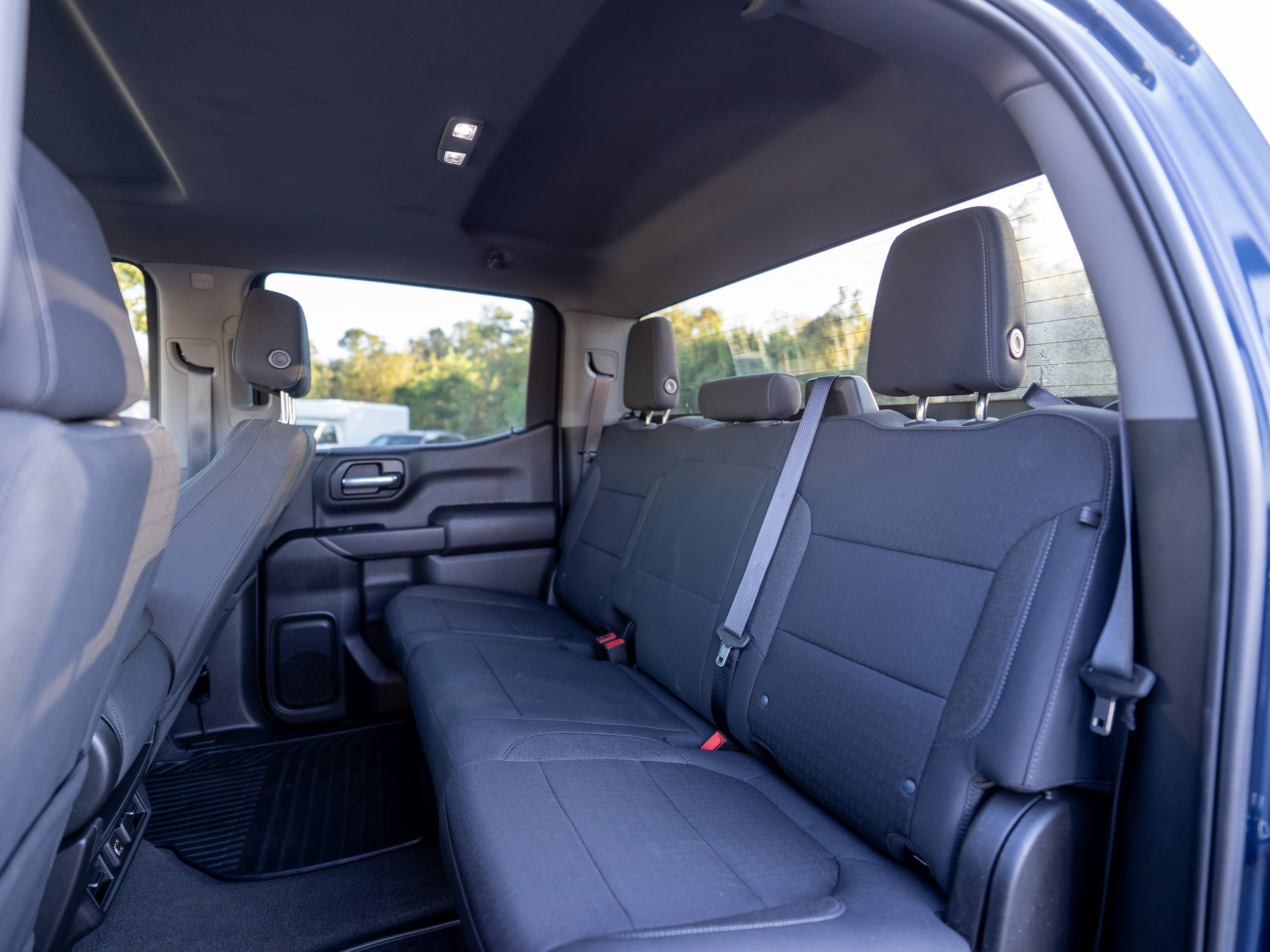 Used 2021 Chevrolet Silverado 1500 LT RWD image 9