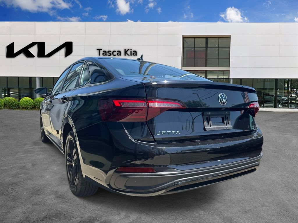 Used 2022 Volkswagen Jetta SE FWD image 6
