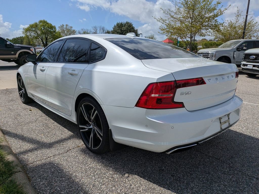 Used 2020 Volvo S90 T6 R-Design image 6