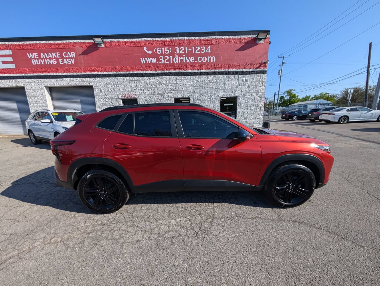 Used 2024 Chevrolet Trax ACTIV w/ Sunroof Package FWD image 4