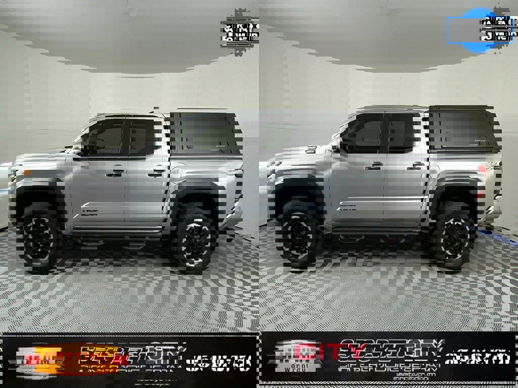 Used 2024 Toyota Tacoma TRD Off-Road w/ TRD Off Road Upgrade Package image 4
