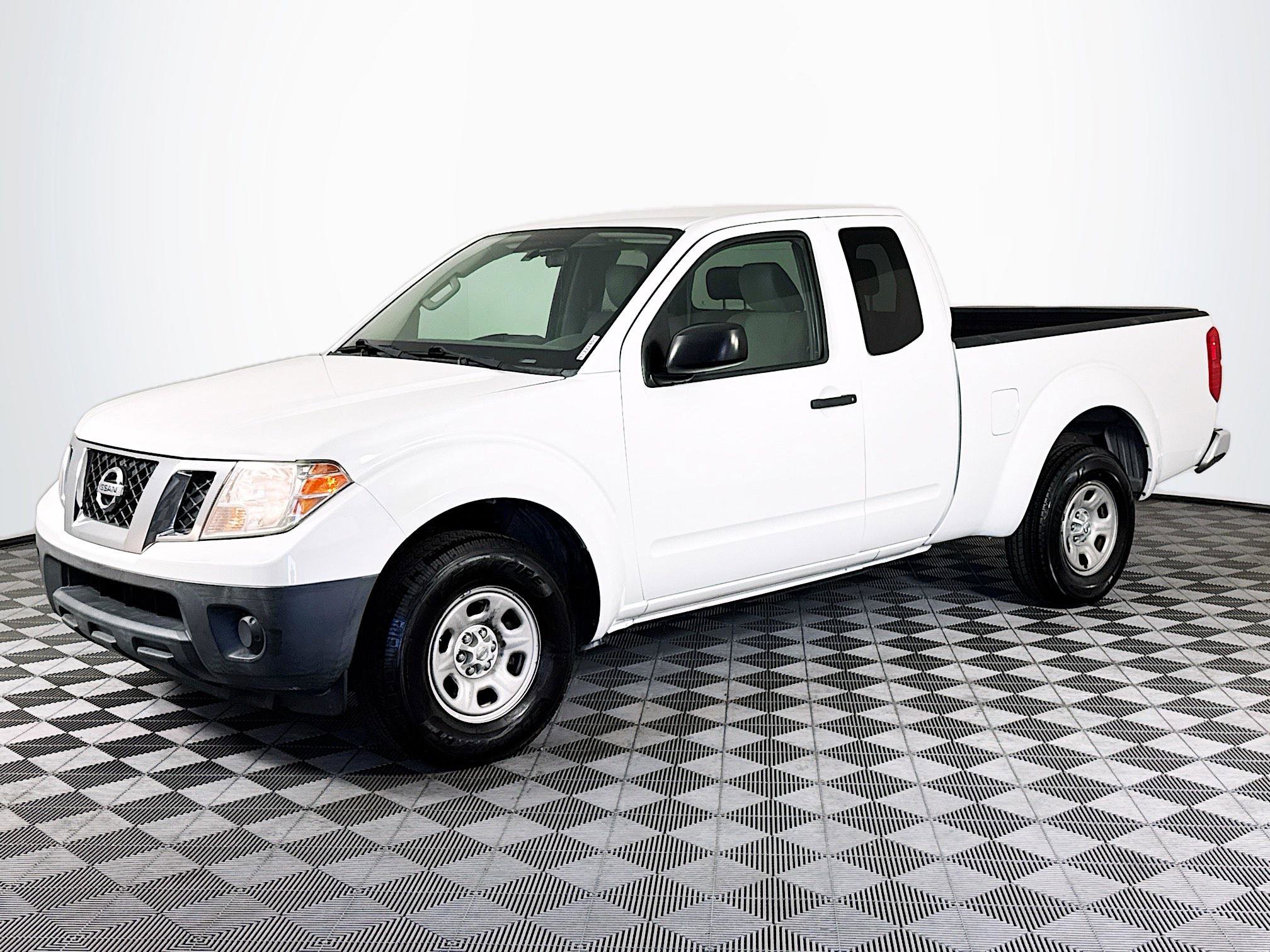 Used 2016 Nissan Frontier S image 4