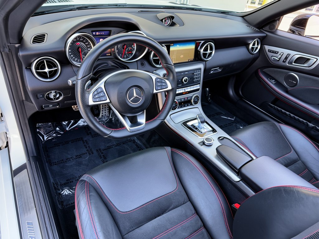 Used 2017 Mercedes-Benz SLC 43 AMG image 4