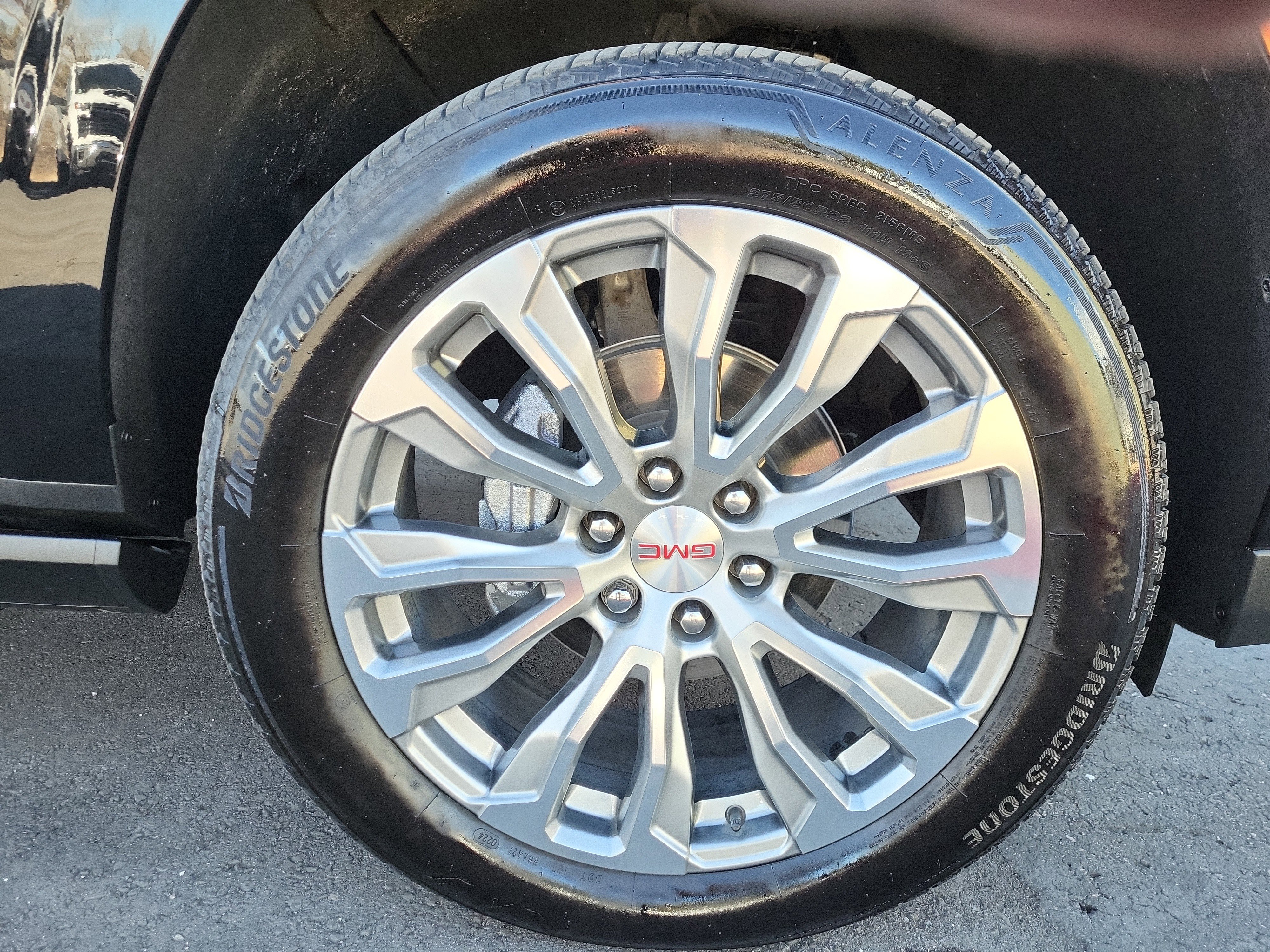 Used 2024 GMC Yukon Denali w/ Advanced Technology Package image 21