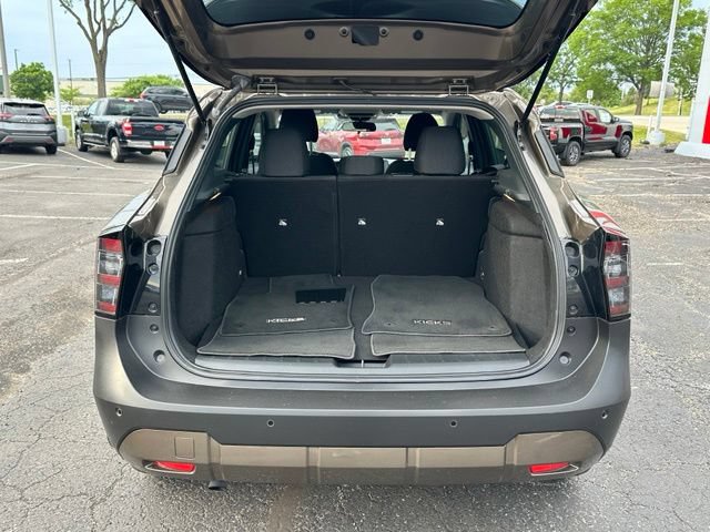 Used 2025 Nissan Kicks S AWD/4WD image 16