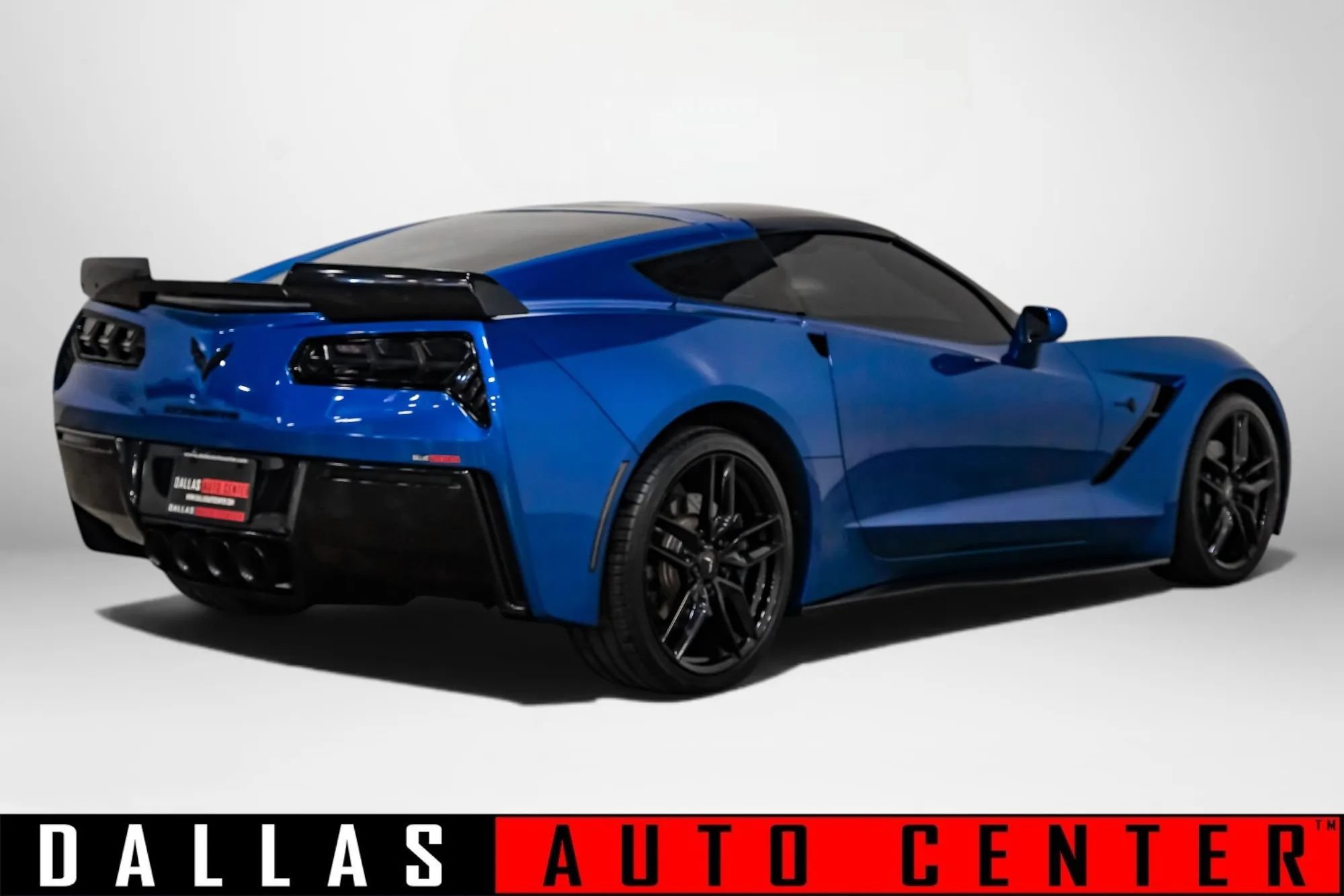 Used 2014 Chevrolet Corvette Stingray Coupe w/ 3LT Preferred Equipment Group RWD image 4