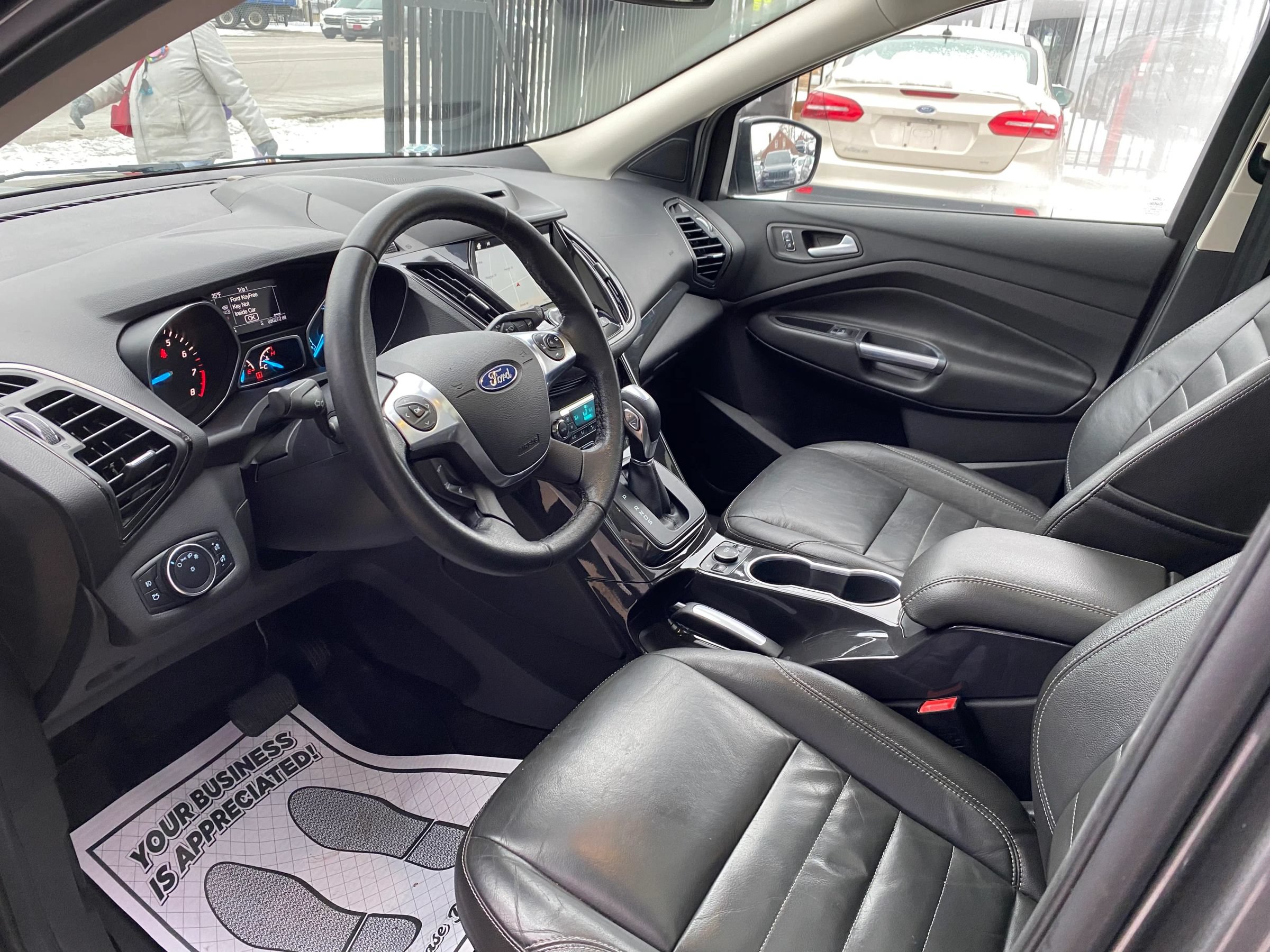 Used 2016 Ford Escape Titanium AWD/4WD image 3
