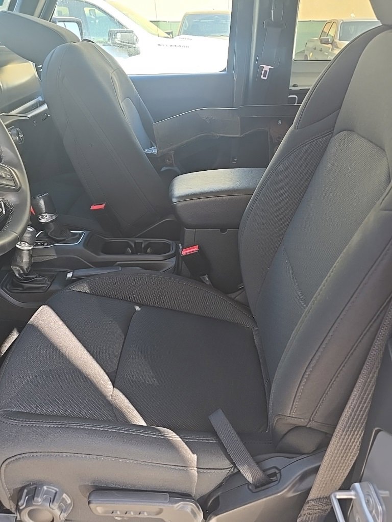 Used 2022 Jeep Wrangler Willys image 4