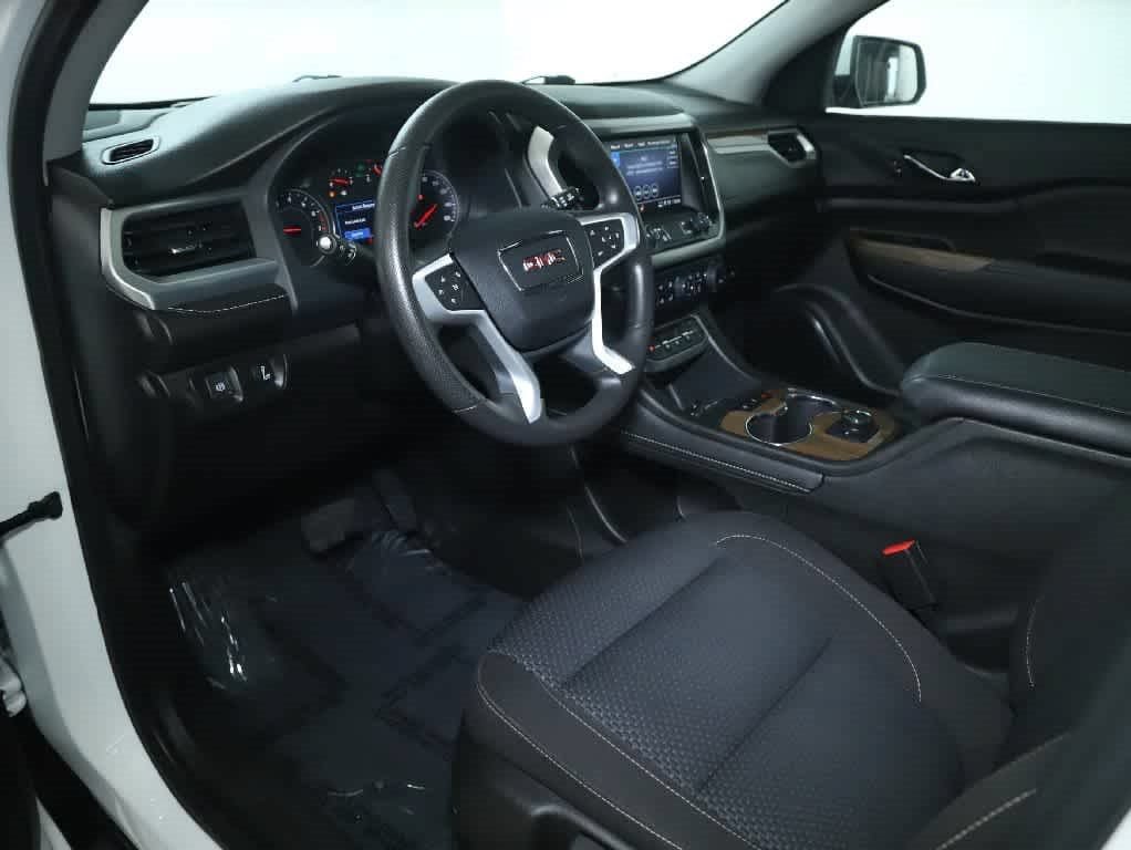 Used 2023 GMC Acadia SLE FWD image 17