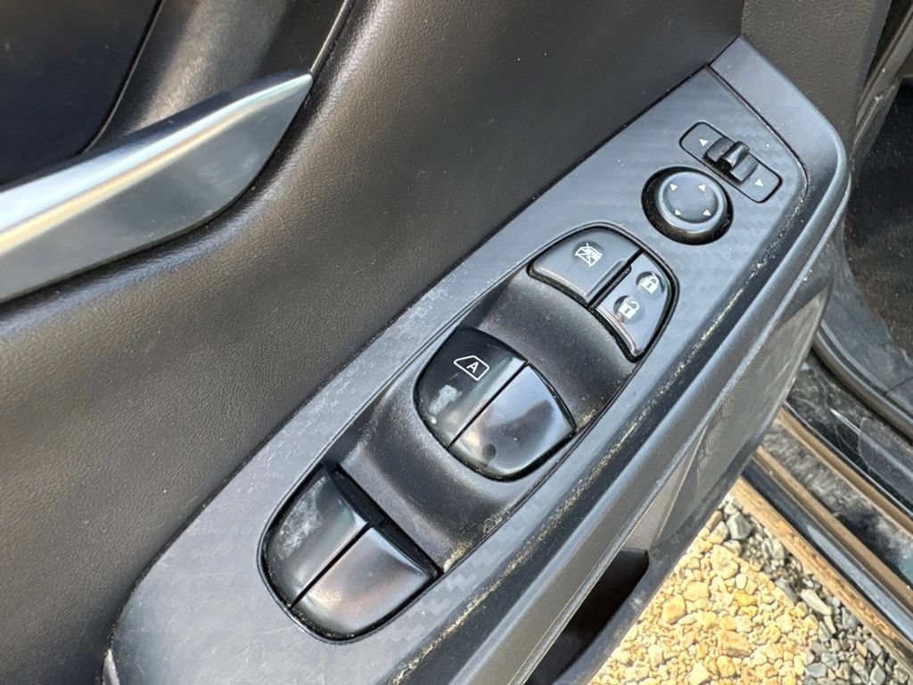 Used 2021 Nissan Sentra SV FWD image 14
