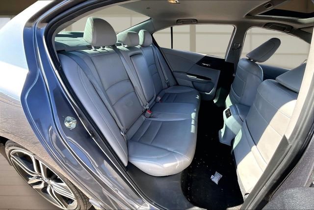 Used 2016 Honda Accord Touring image 27