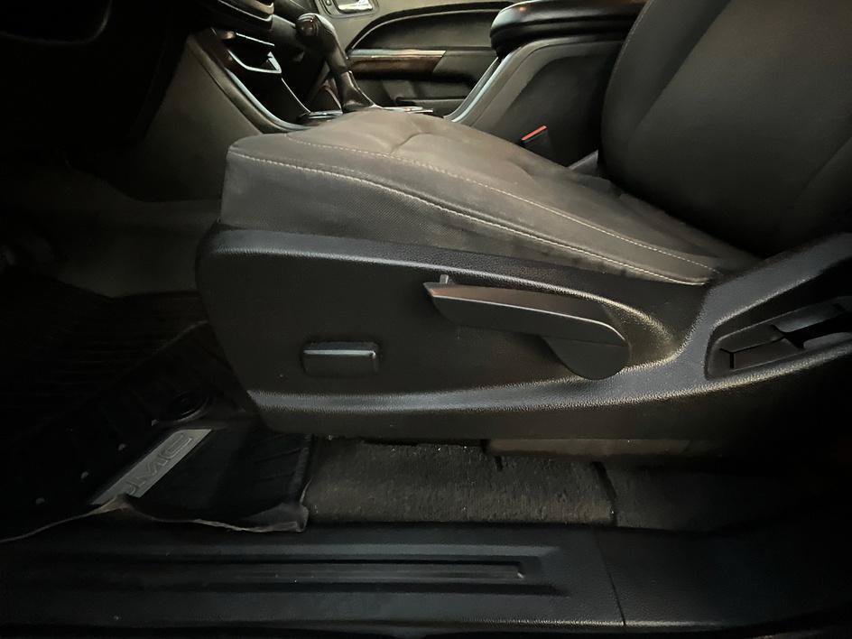 Used 2019 GMC Canyon SLE w/ SLE Convenience Package AWD/4WD image 16