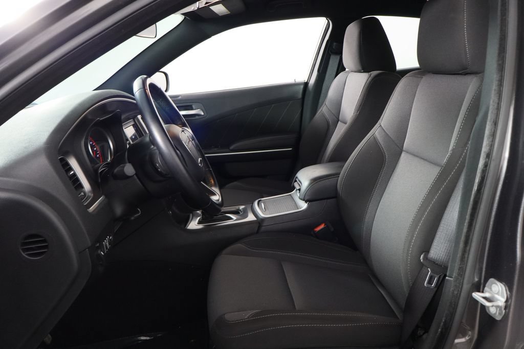 Used 2021 Dodge Charger SXT RWD image 7