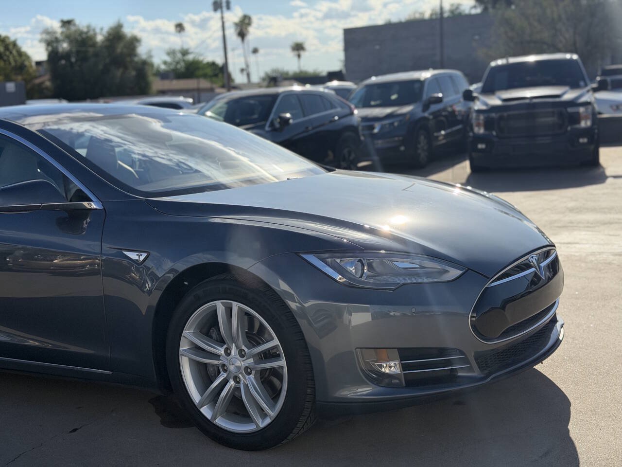 Used 2014 Tesla Model S 85 RWD image 20