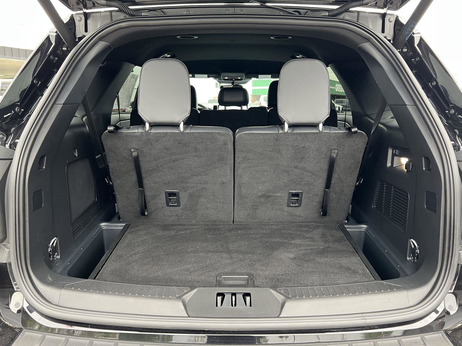 Used 2025 Ford Explorer ST-Line w/ ST-Line Street Pack AWD/4WD image 50