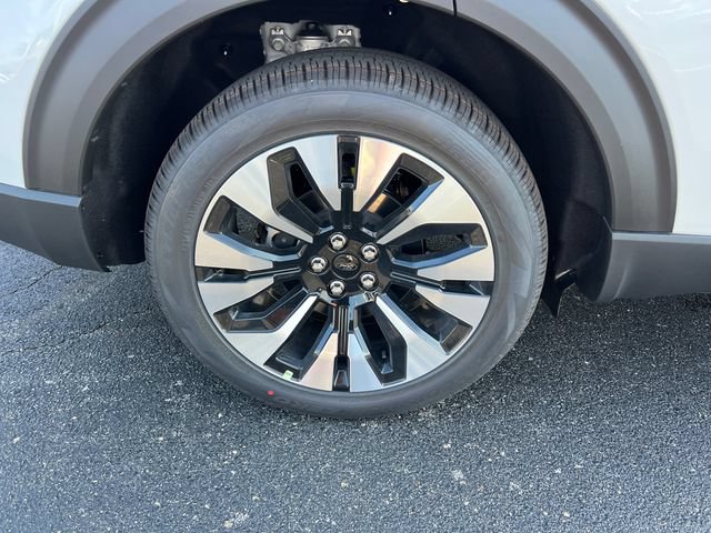 New 2026 Ford Explorer Platinum w/ LUX Leather Package AWD/4WD image 10