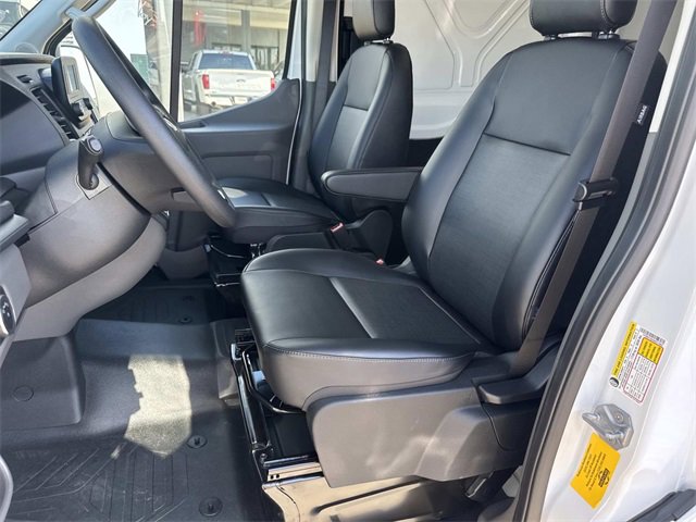 New 2025 Ford Transit 250 148 Medium Roof image 19
