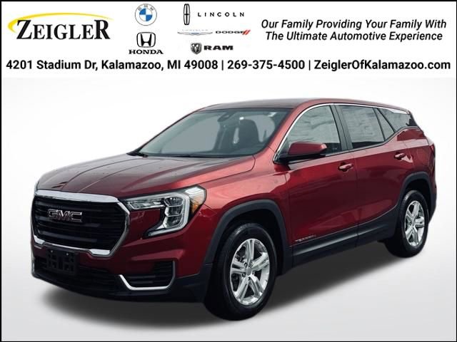 Used 2024 GMC Terrain SLE image 1