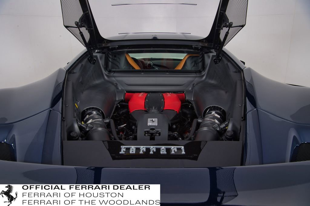 Used 2022 Ferrari F8 Tributo image 28