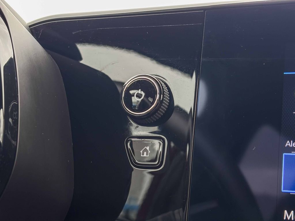 Used 2024 Chevrolet Trax LS image 23