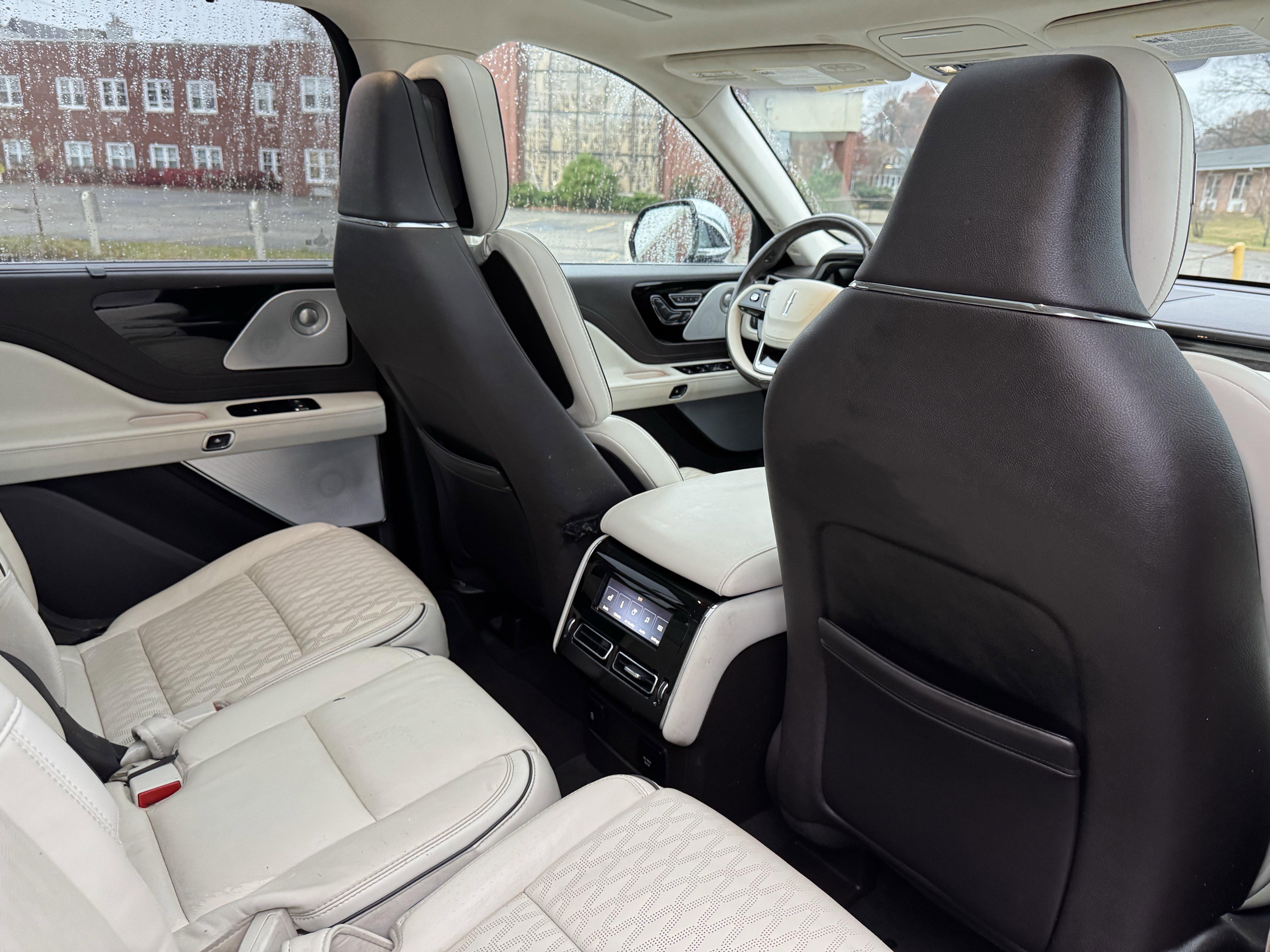 Used 2022 Lincoln Aviator Black Label w/ Dynamic Handling Package image 42