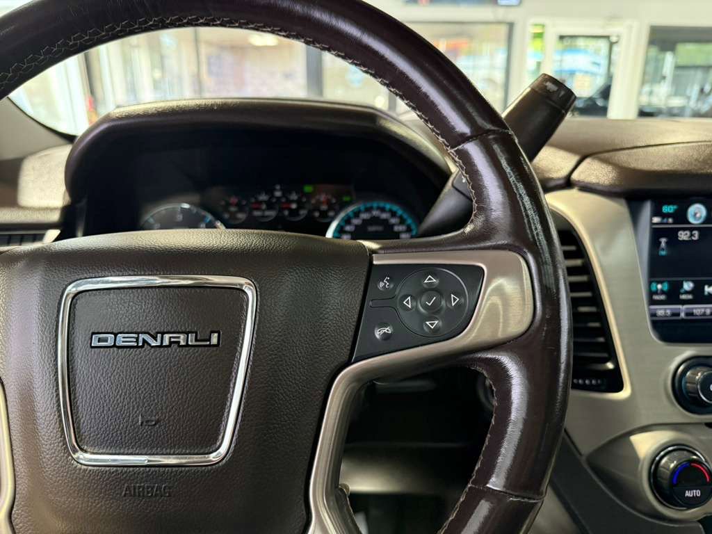 Used 2019 GMC Yukon Denali w/ Open Road Package RWD image 15