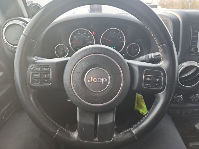 Used 2014 Jeep Wrangler Unlimited Sahara w/ Max Tow Package image 19