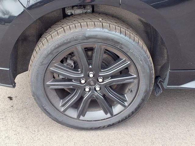 Used 2022 Ford Edge ST-Line w/ Cold Weather Package image 28