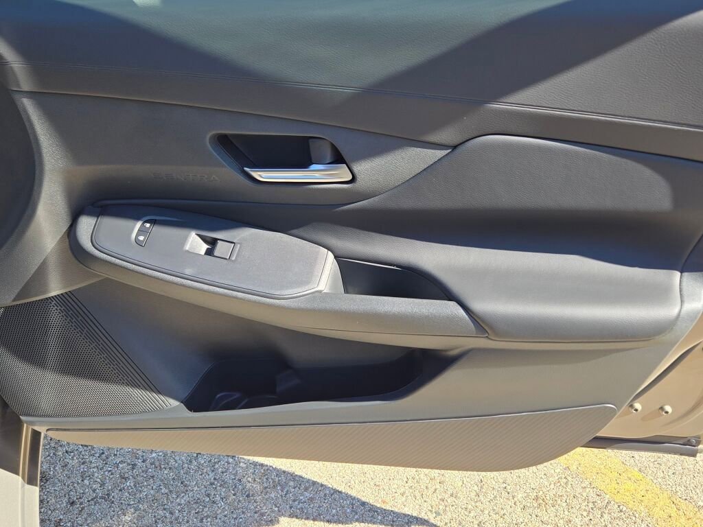 New 2026 Nissan Sentra SV w/ Floor Mat Package FWD image 5