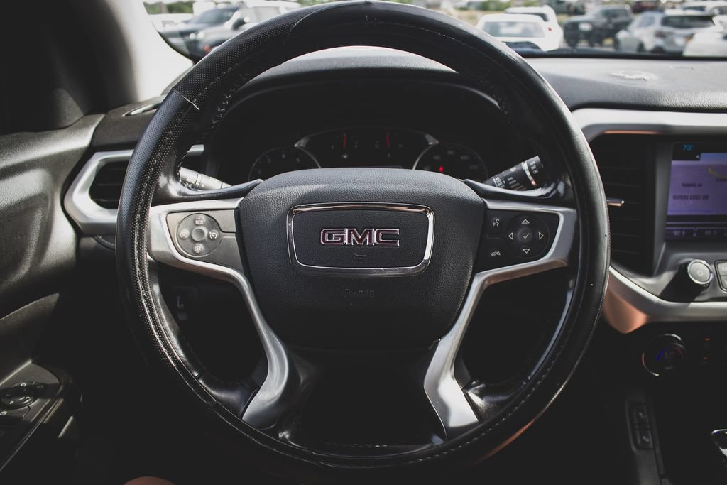 Used 2018 GMC Acadia SLT FWD image 11