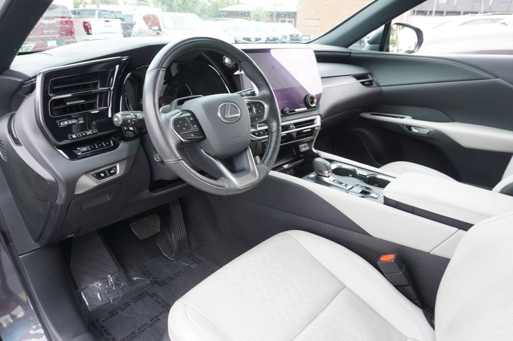 Used 2024 Lexus RX 350 Premium Plus w/ Convenience Package FWD image 17