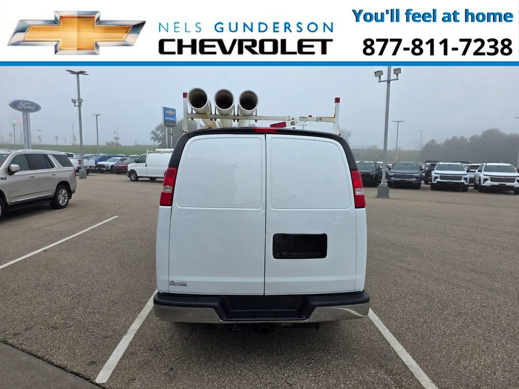 Used 2017 Chevrolet Express 3500 image 5