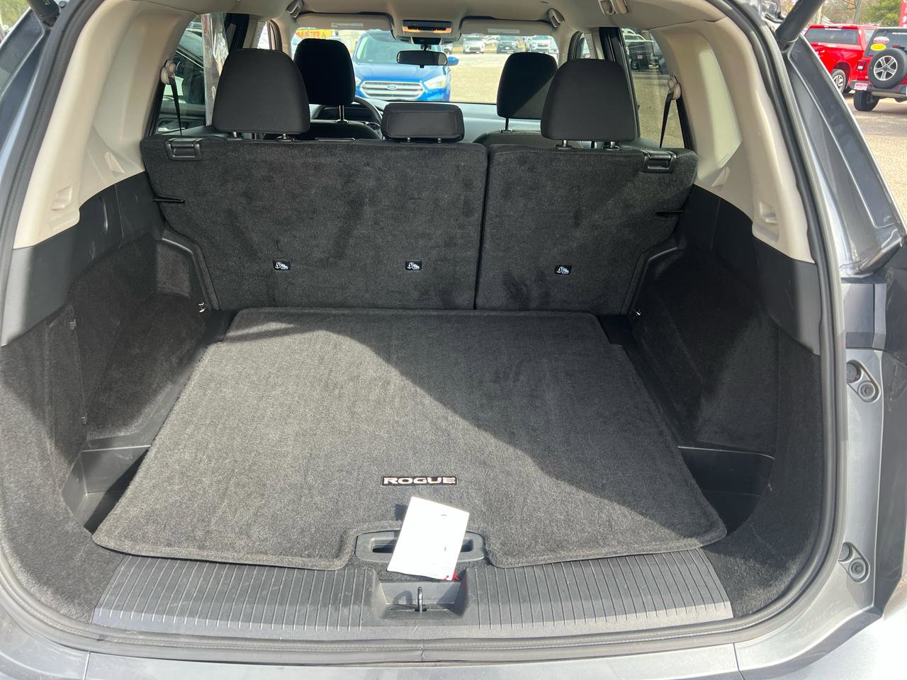 Used 2024 Nissan Rogue SV AWD/4WD image 17