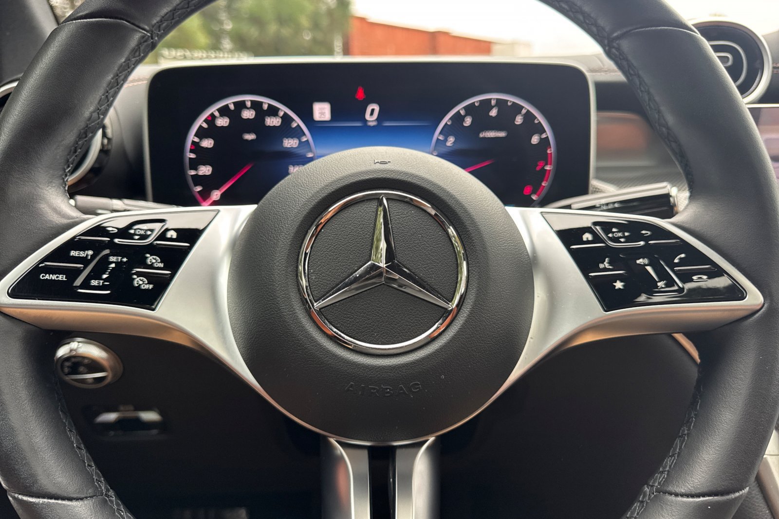 Used 2023 Mercedes-Benz GLC 300 4MATIC image 30