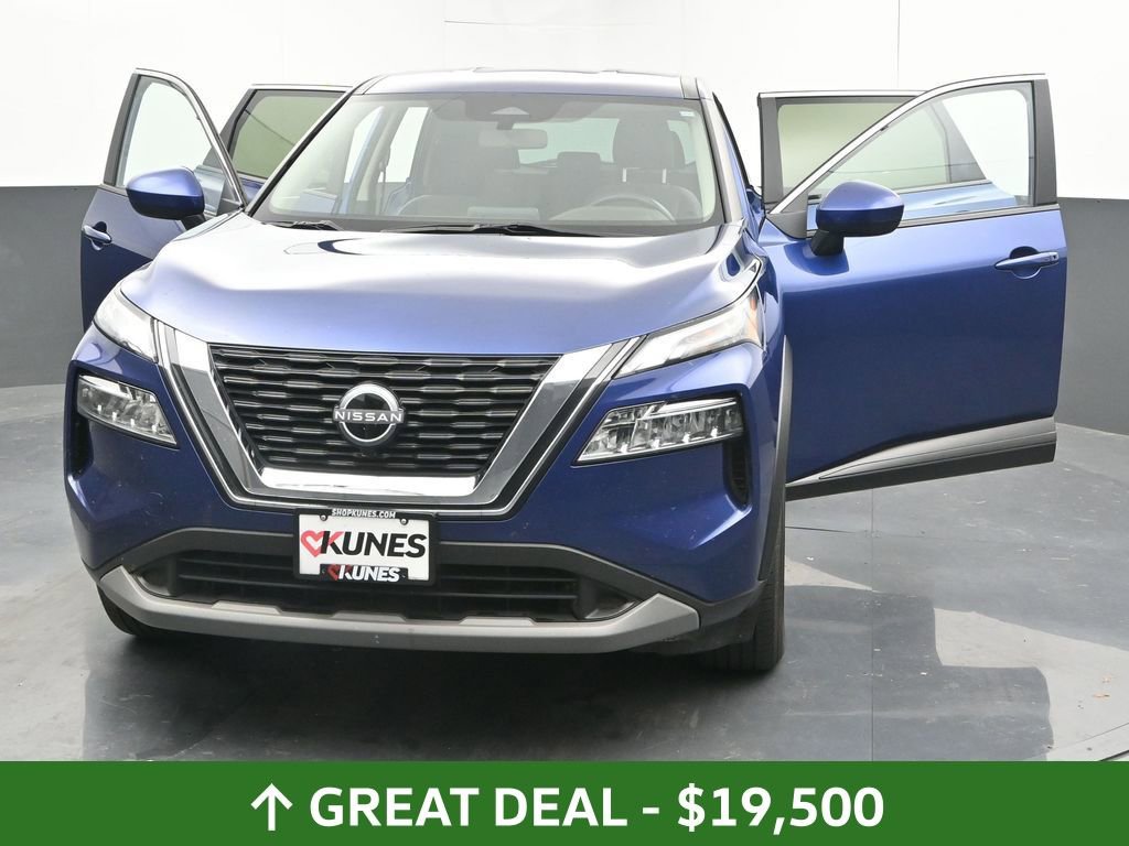Used 2023 Nissan Rogue SV image 55