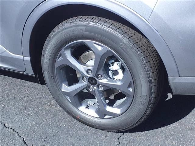 New 2024 Ford Escape ST-Line w/ Tech Pack #1 FWD image 5