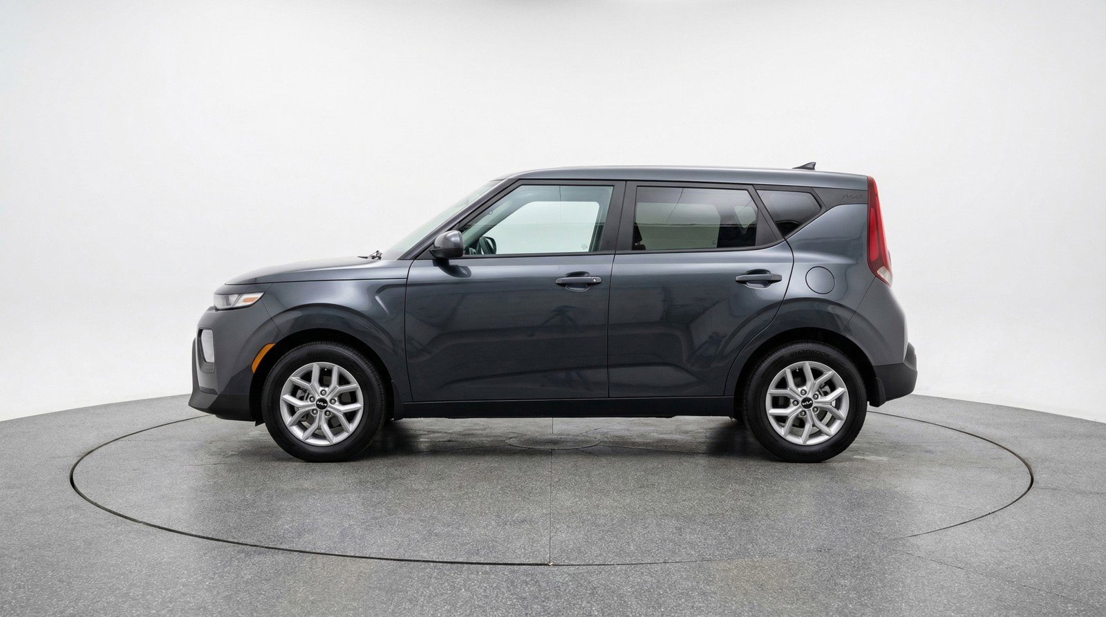 Used 2025 Kia Soul LX w/ LX Technology Package image 5