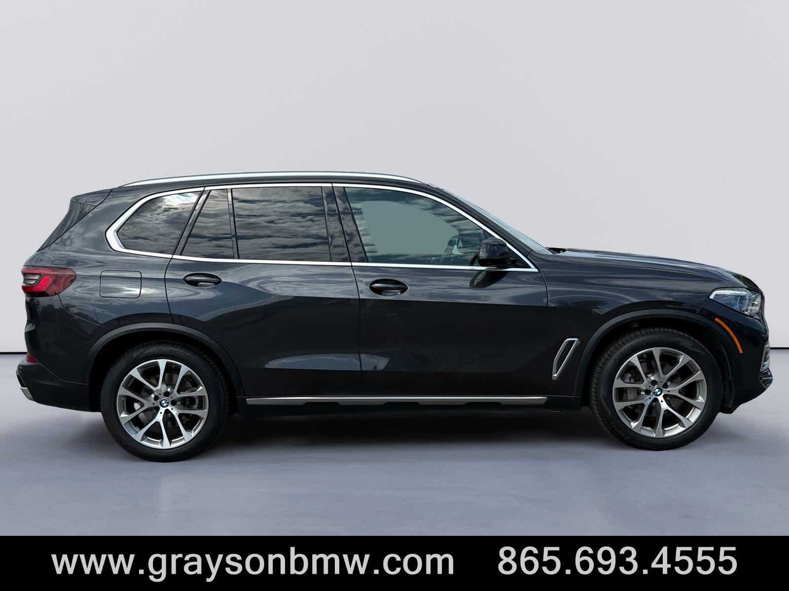 Used 2023 BMW X5 xDrive40i w/ Executive Package AWD/4WD image 2