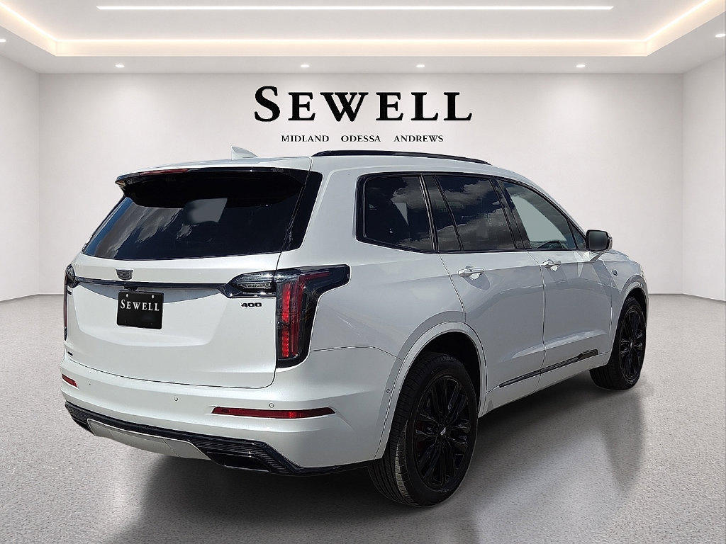 Certified 2024 Cadillac XT6 Sport w/ LPO, ONYX Package AWD/4WD image 4