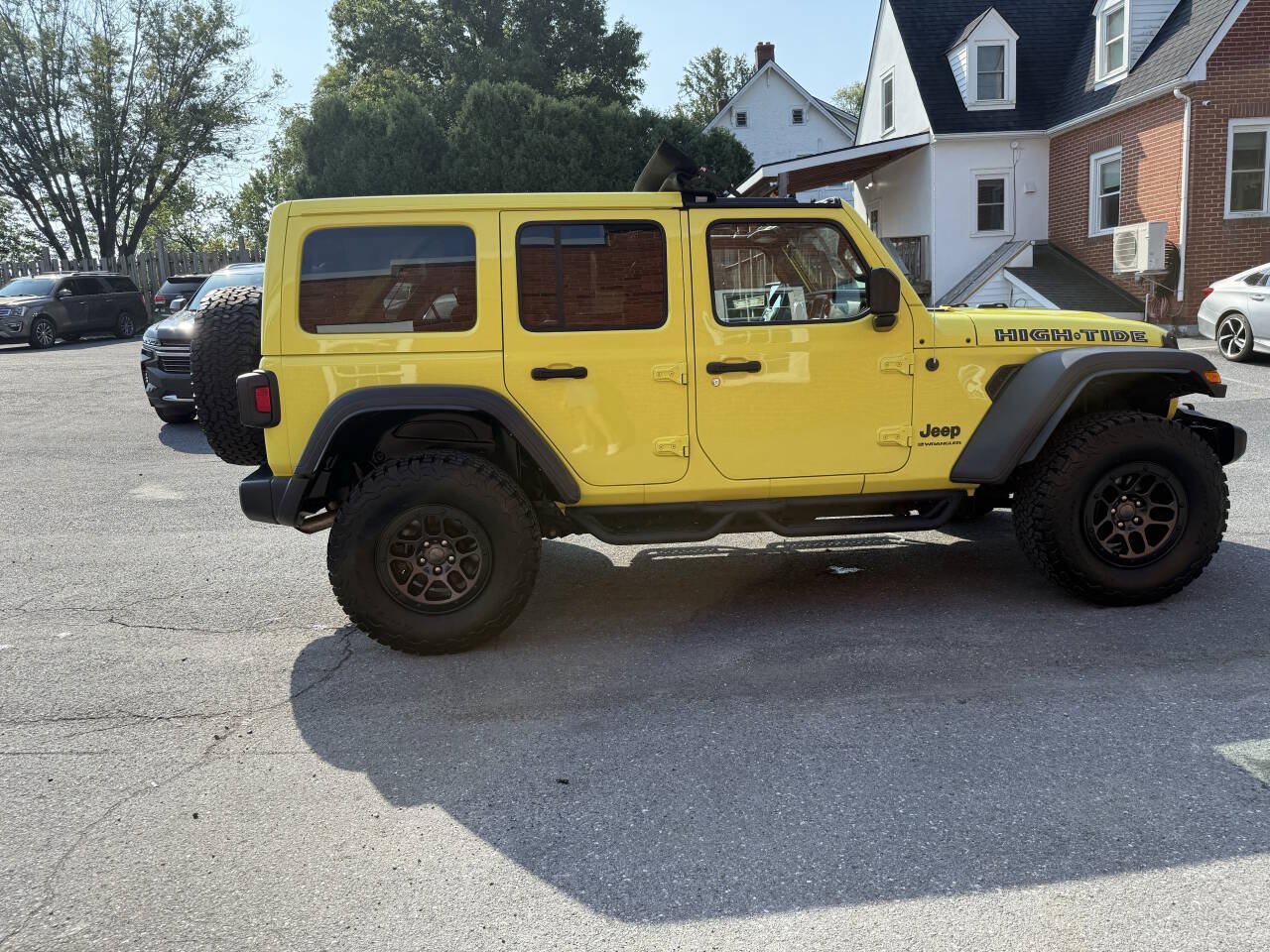 Used 2023 Jeep Wrangler Unlimited Sport AWD/4WD image 8