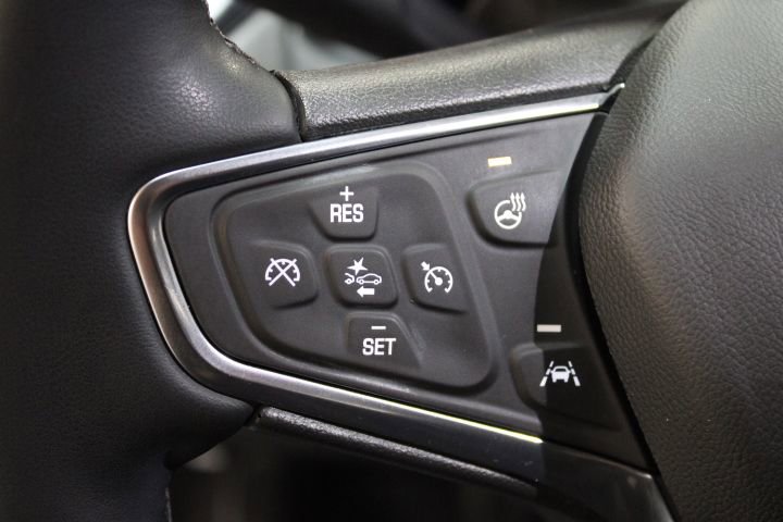 Used 2024 Chevrolet Equinox LT image 32