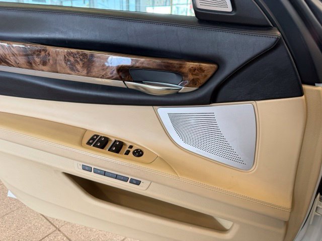 Used 2013 BMW 740Li RWD image 19