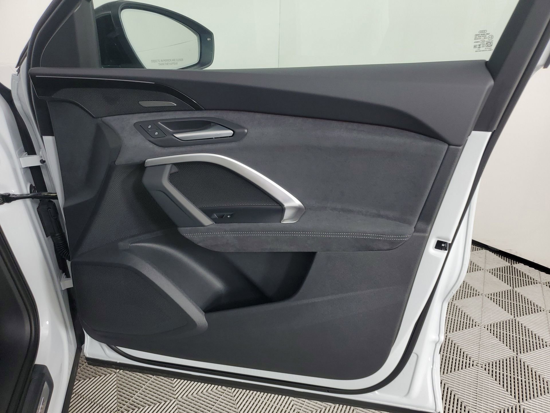 New 2025 Audi SQ5 Premium Plus image 23